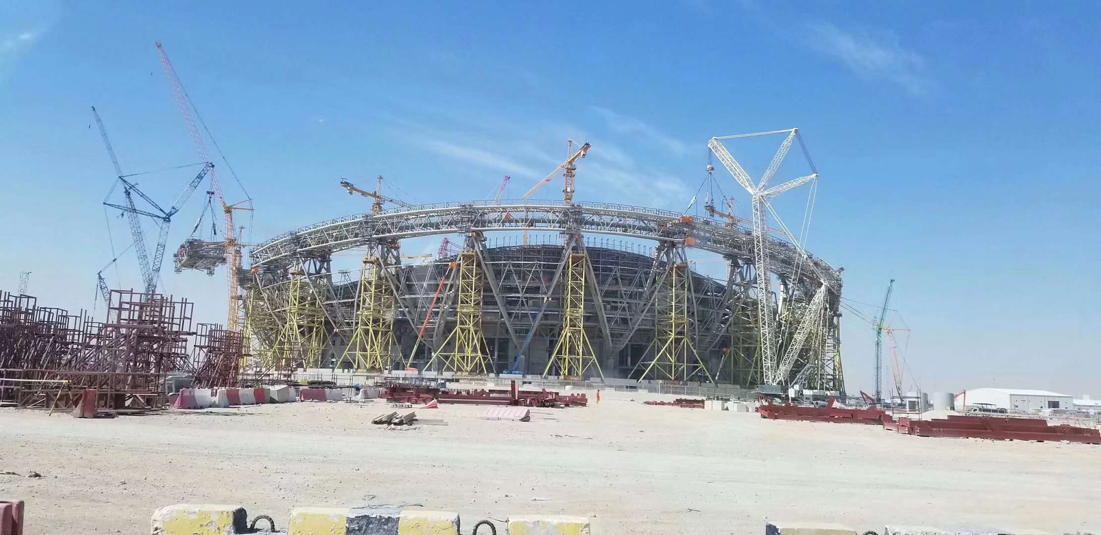 山东汉普又一经典工程丨卡塔尔2022年世界杯主场馆巨型压环顺利合拢.jpg